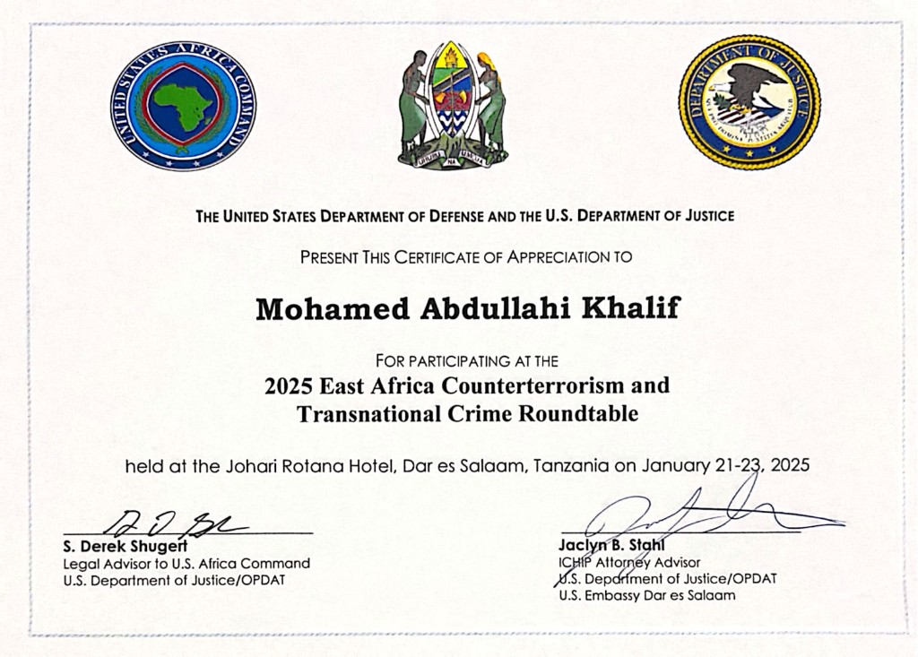 Shahaadada Mahadcelinta oo loo soo saaray Mohamed Abdullahi Khalif ee Shirka Wareega 2025 ee Bariga Afrika ee La-dagaalanka Argagixisada iyo Dembiyada Gudaha-gudubka ee Dar es Salaam.